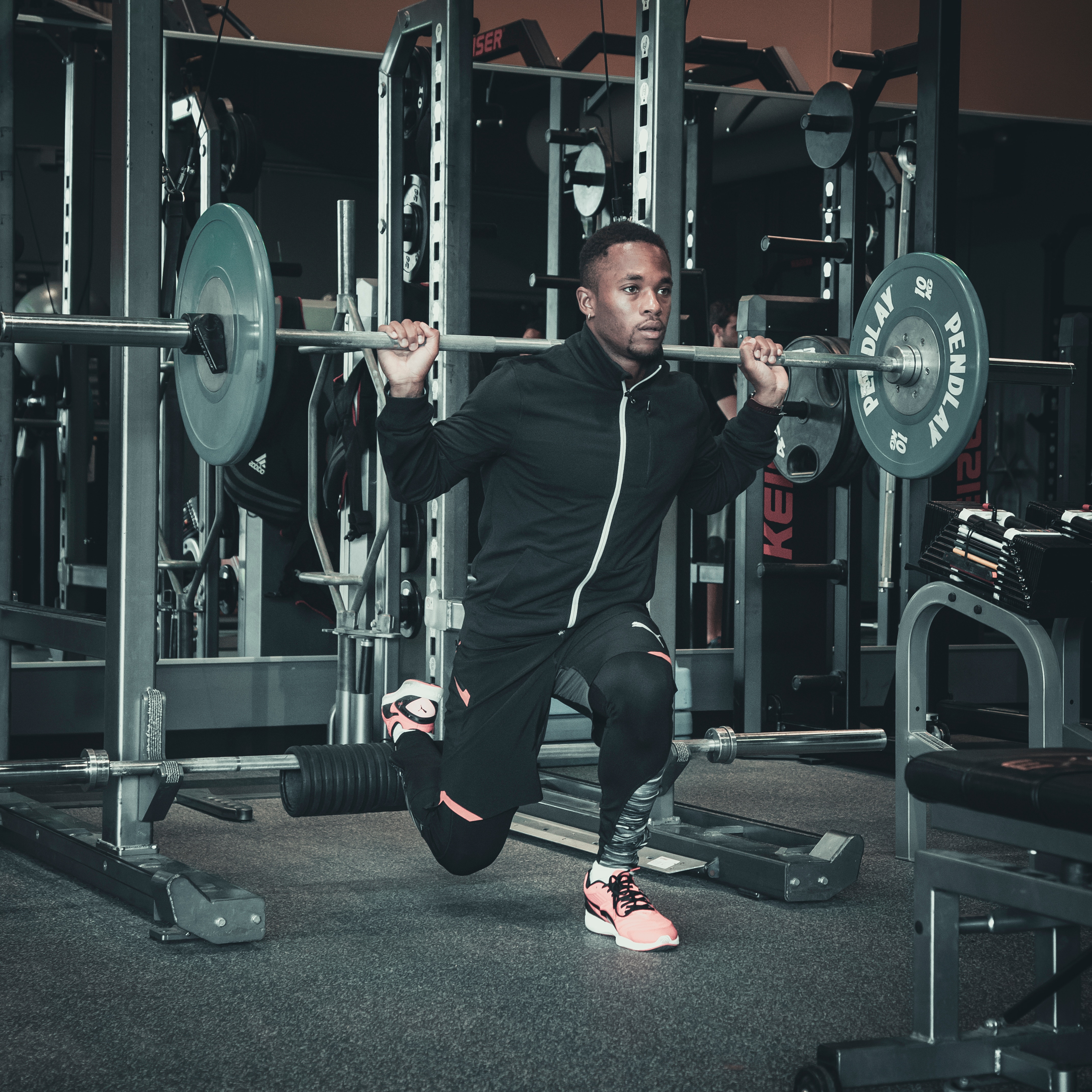 Squat: Detailed Information on How to Perform Variety of Squat ...